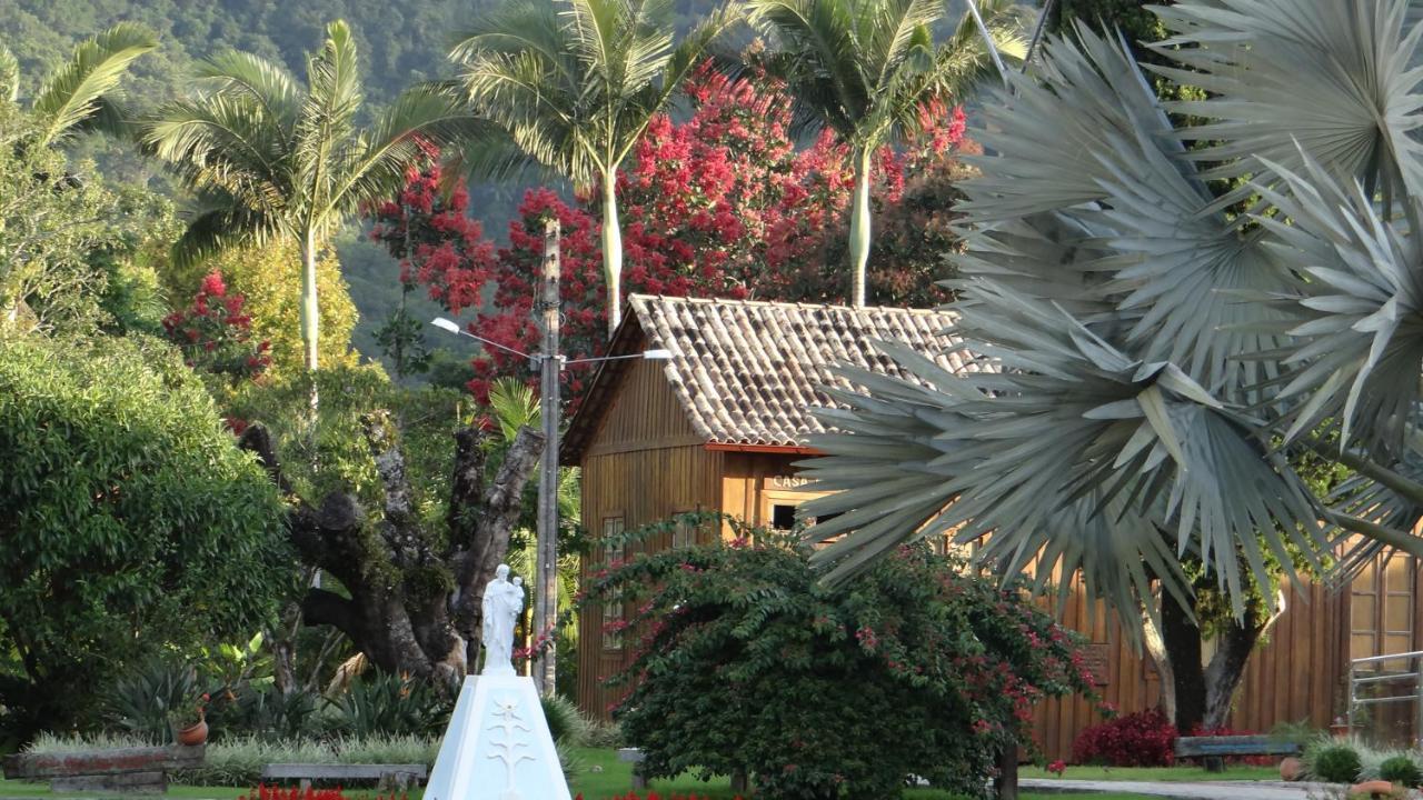 Ceic Pousada E Eventos นอวาเตรนโต ภายนอก รูปภาพ